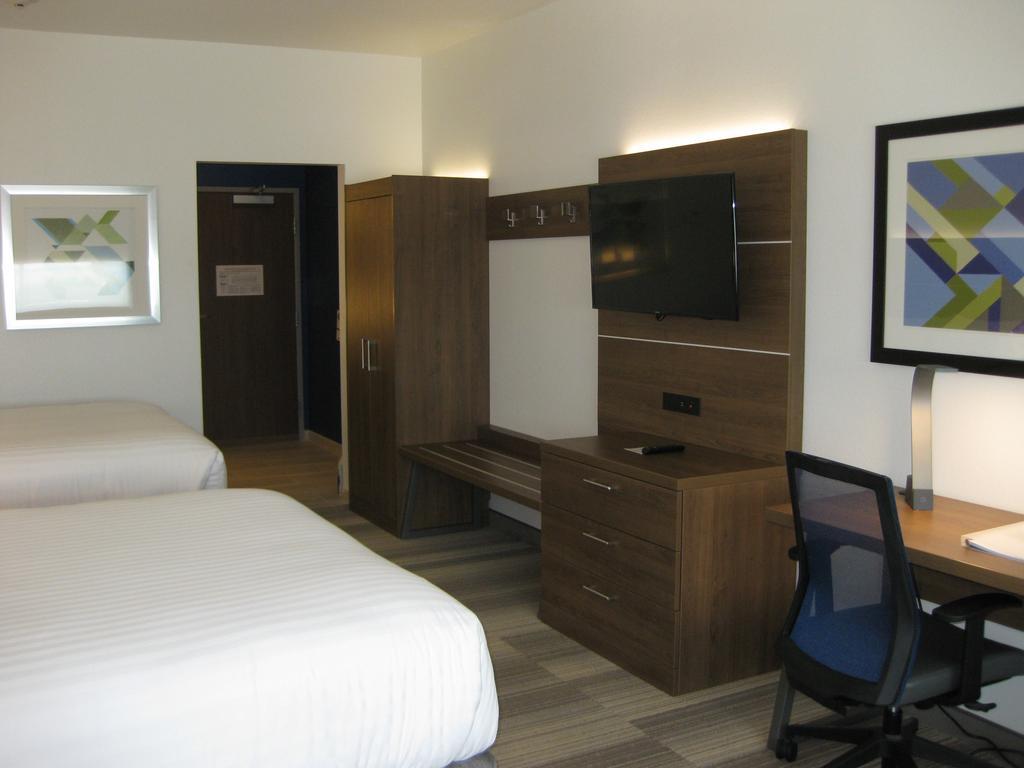 Holiday Inn Express & Suites - Houston Nw - Cypress Grand Pky By Ihg Екстериор снимка